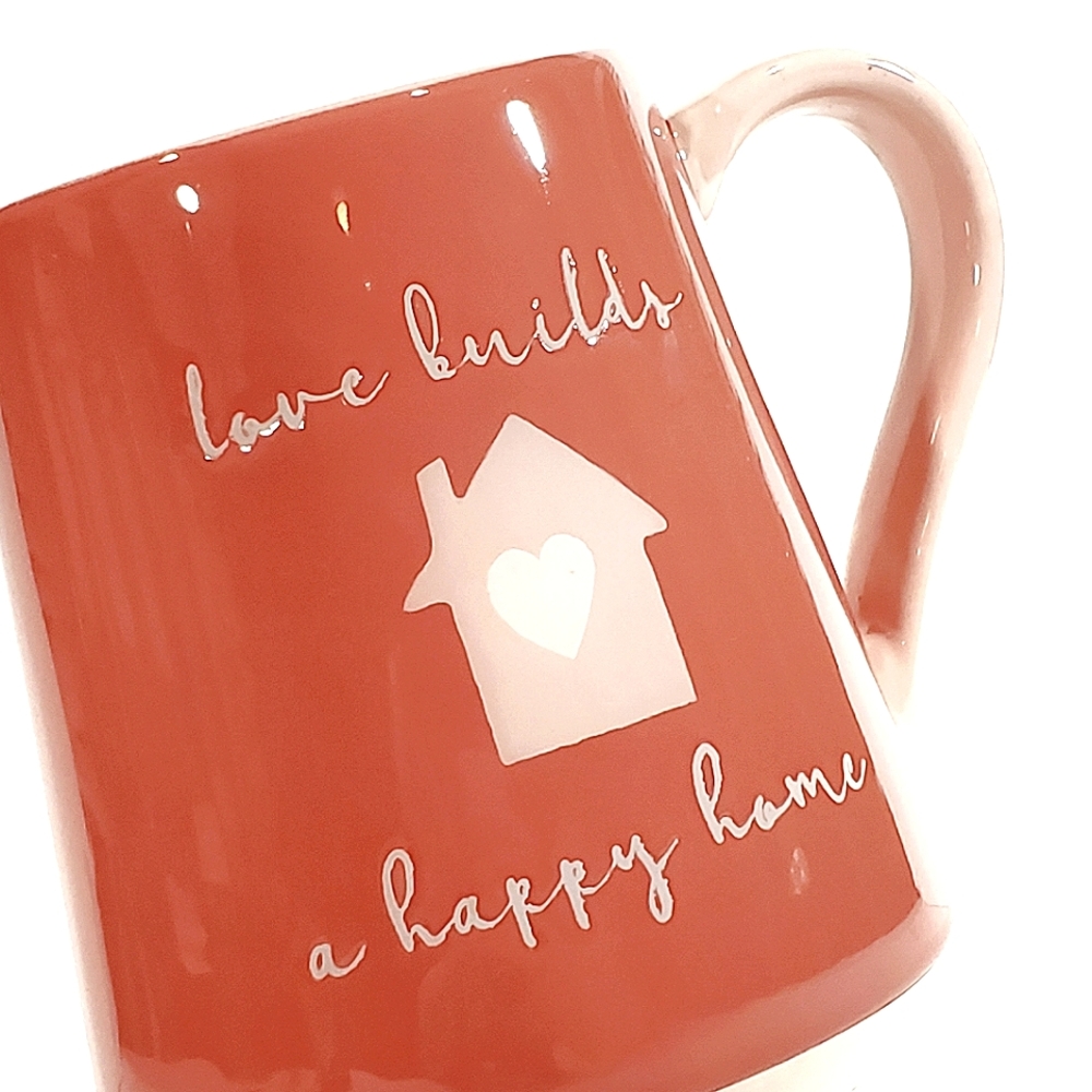 Tag Large Coffee Tea Mug Cup Printed w/ Love Builds A Happy Home Graphics EUC